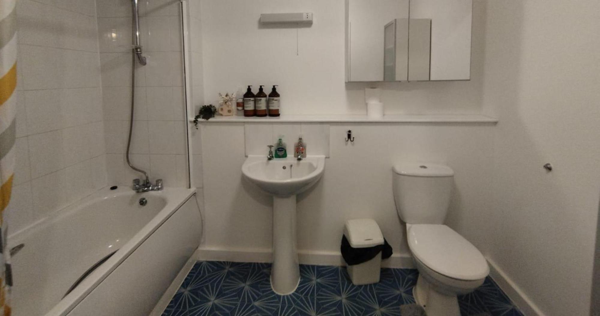Business & Leisure City Centre 2 Bed En-Suite Apartment With Free Parking And Netflix コヴェントリー エクステリア 写真