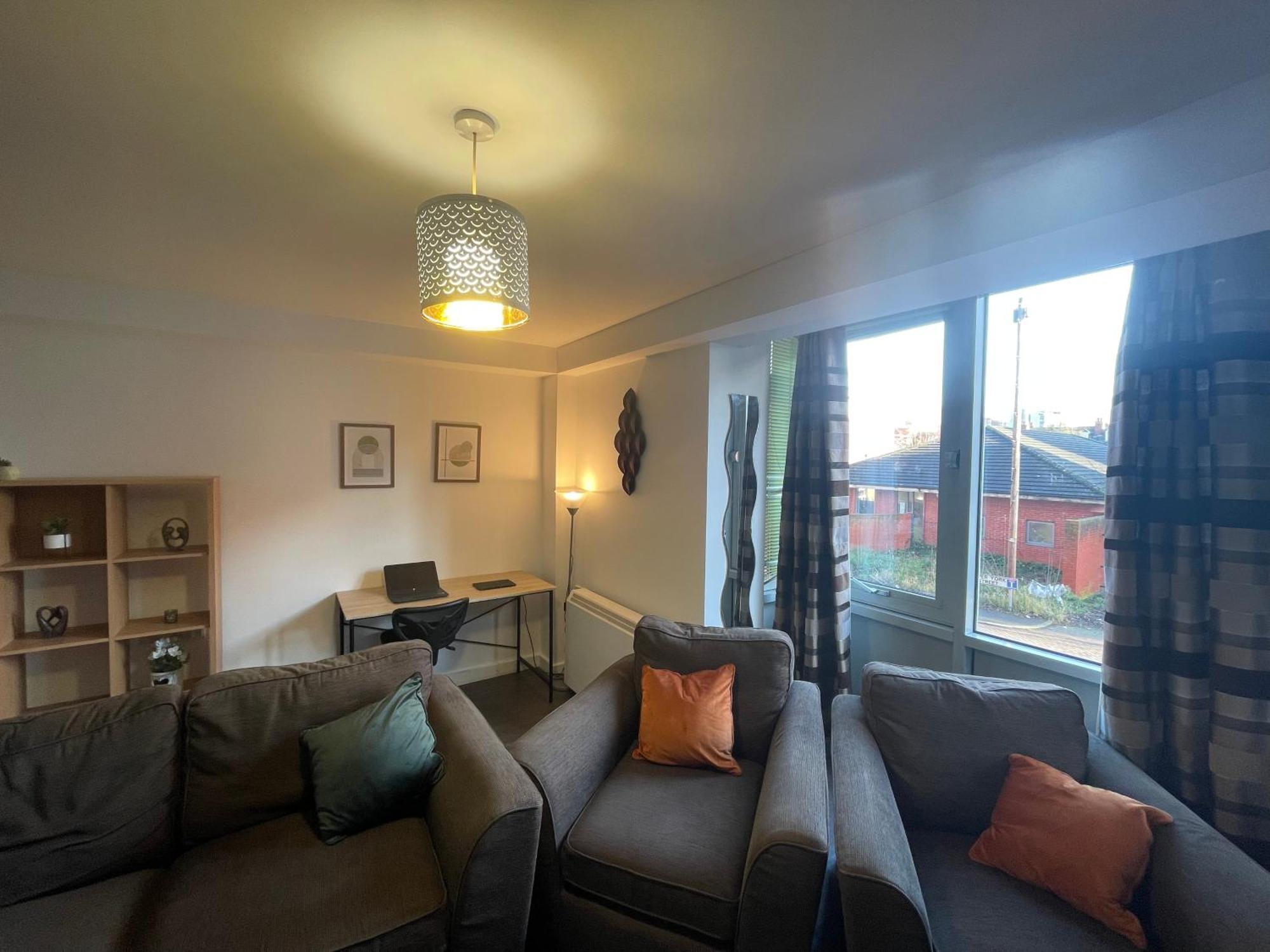 Business & Leisure City Centre 2 Bed En-Suite Apartment With Free Parking And Netflix コヴェントリー エクステリア 写真