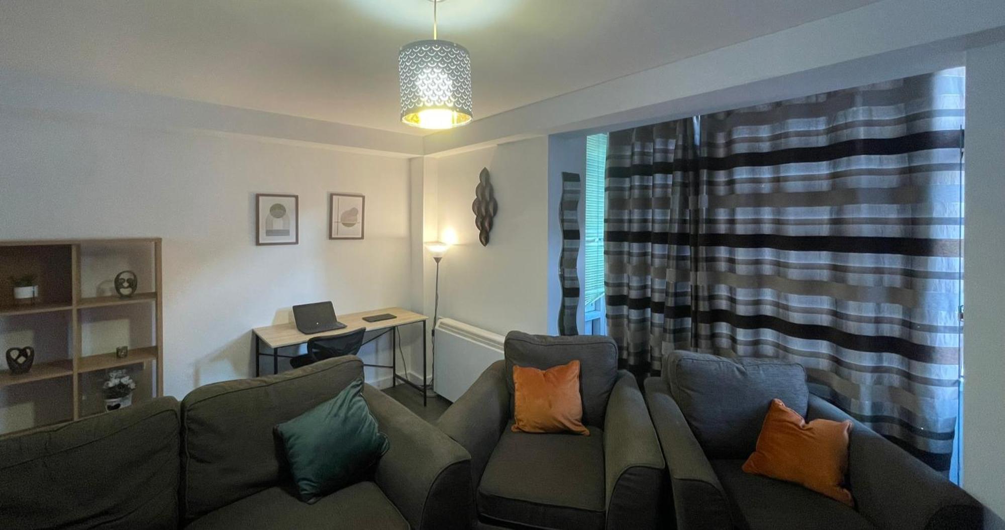 Business & Leisure City Centre 2 Bed En-Suite Apartment With Free Parking And Netflix コヴェントリー エクステリア 写真